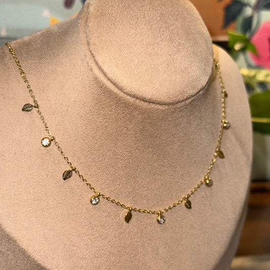 Ivy Shimmer Necklace