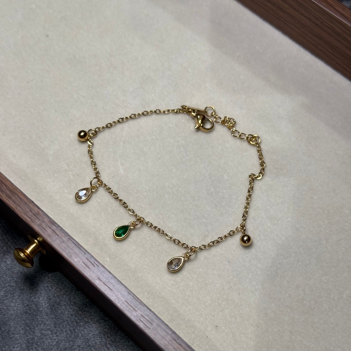 Eden Teardrop Chain Bracelet