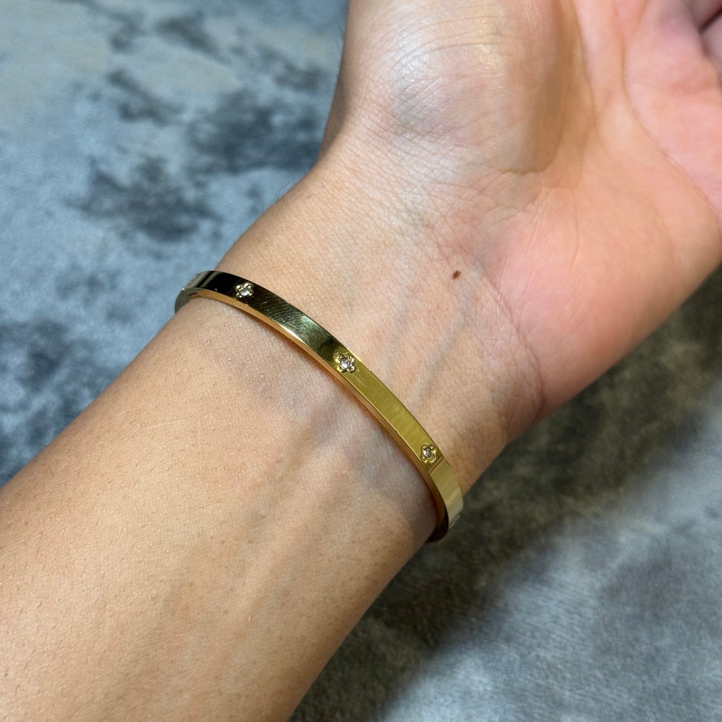 Quartet Floral Bangle (Thin Wrist)
