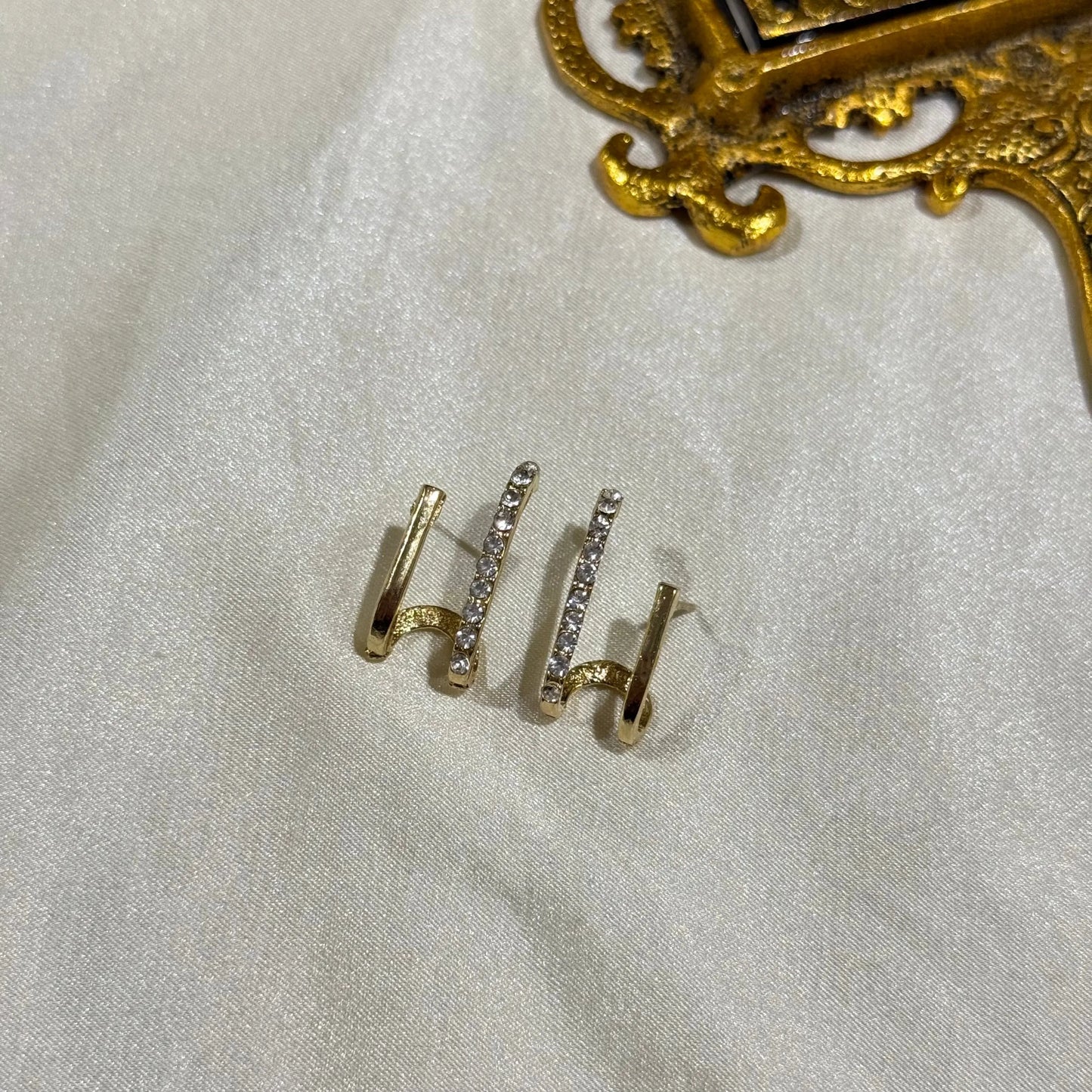 Heidi Rue Studs HOUSE OF LAILA