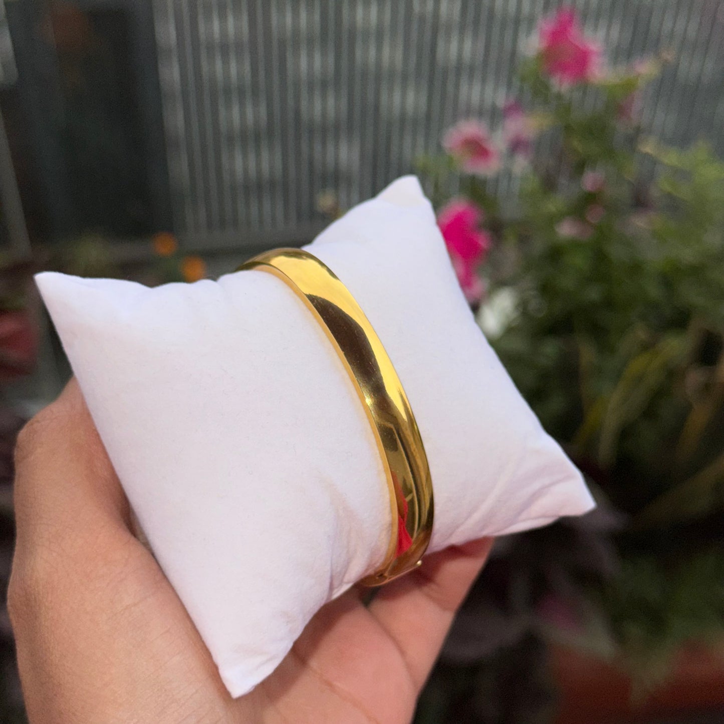 Fortunate Clover Bangle