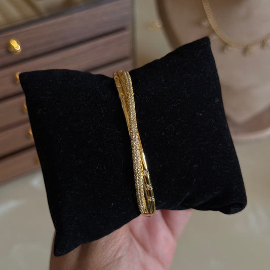 Juliet Criss-Cross Bangle