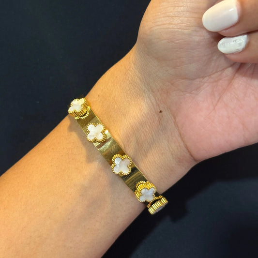 White Clover Bangle (Thin Wrist) HOUSE OF LAILA