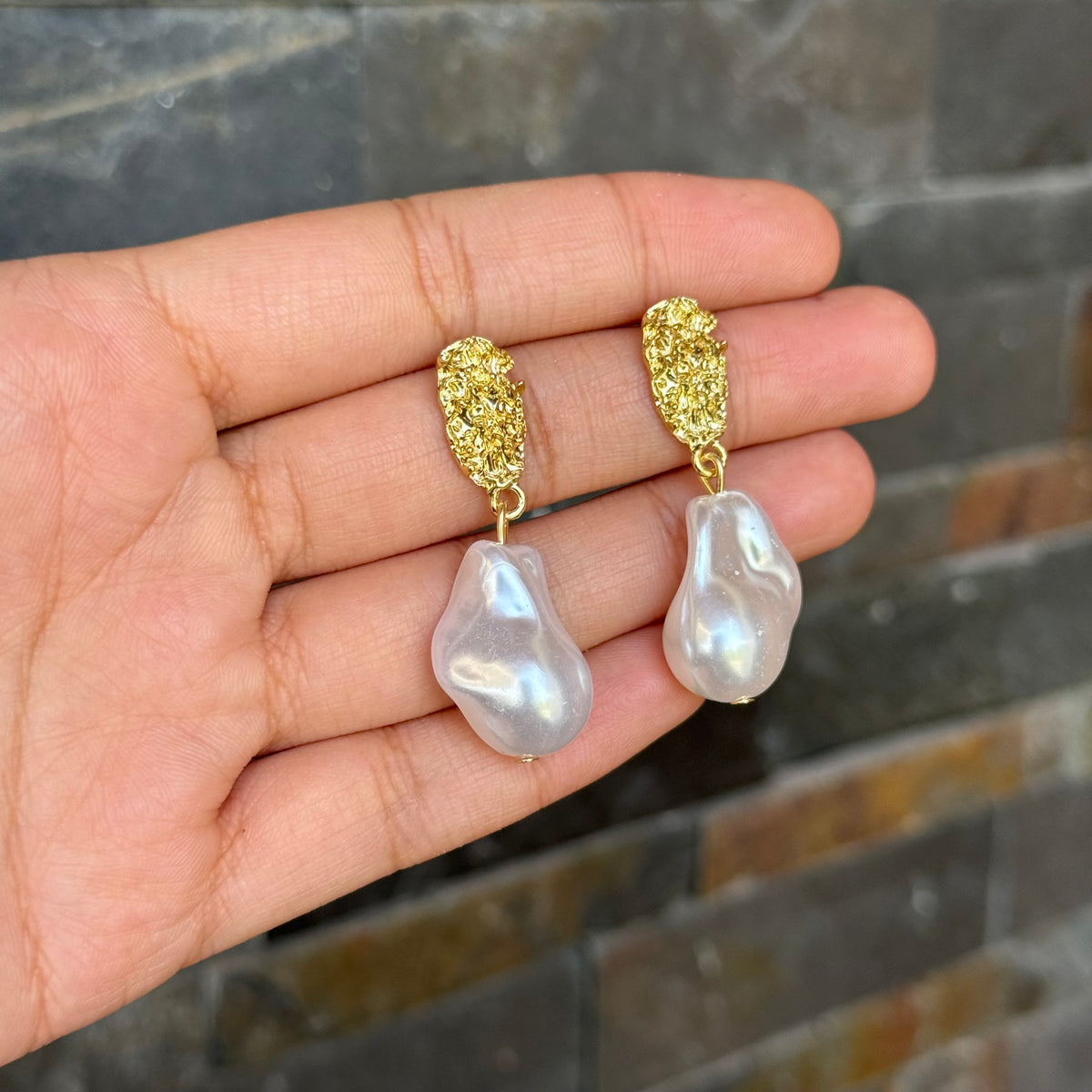 Sculpted Pearl Drop Studs (Large)