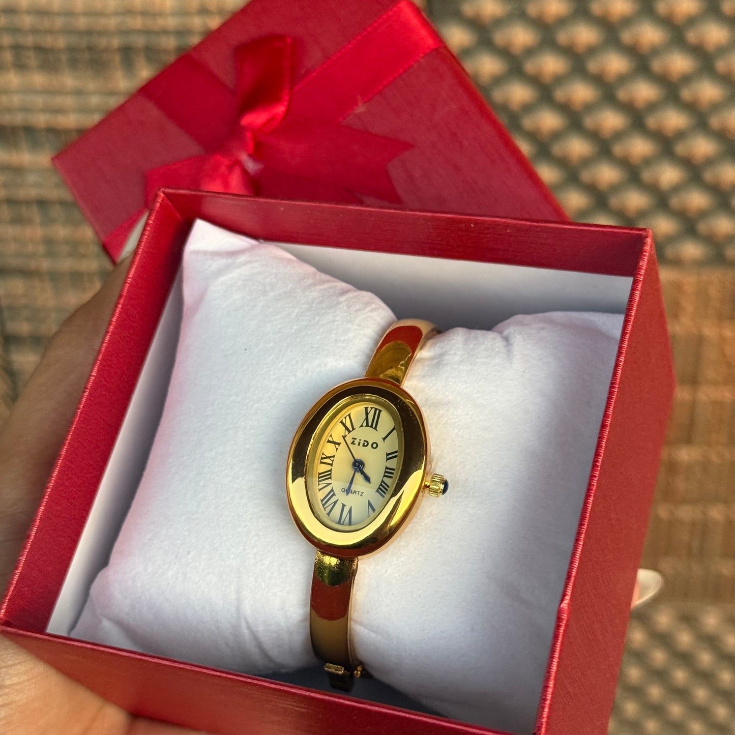 Metropolitan Timeless Watch (Gift Box Included)