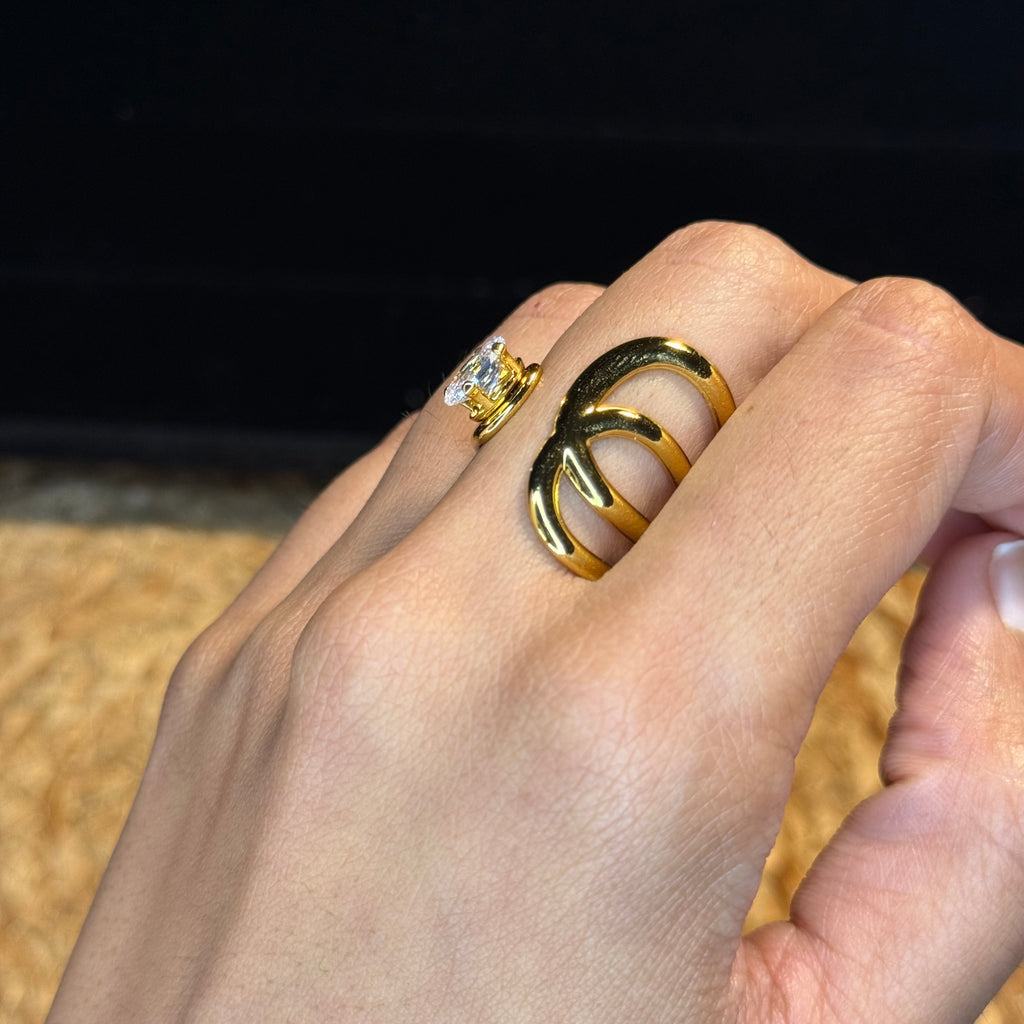 Open Floral Solitaire Ring HOUSE OF LAILA