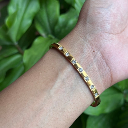 Sansa Station Bangle