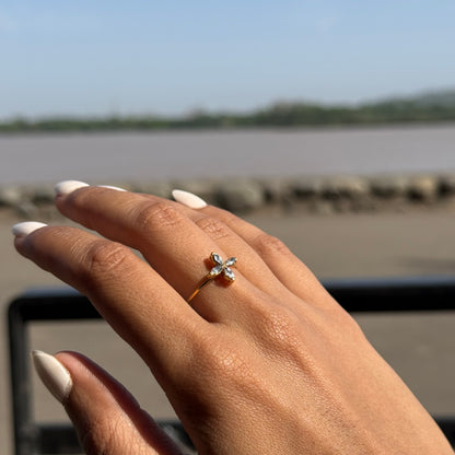 Dainty Flower Ring
