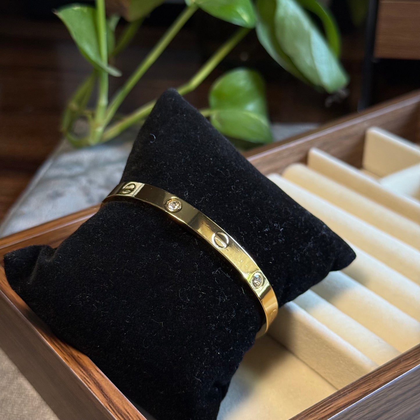 Classic Studded Bangle (Thin to Regular Wrist)