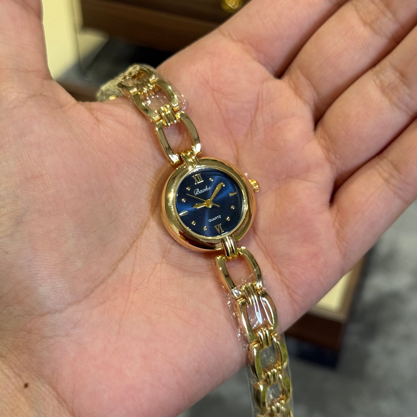 Azure Horizon Watch (Random Color Box Included)