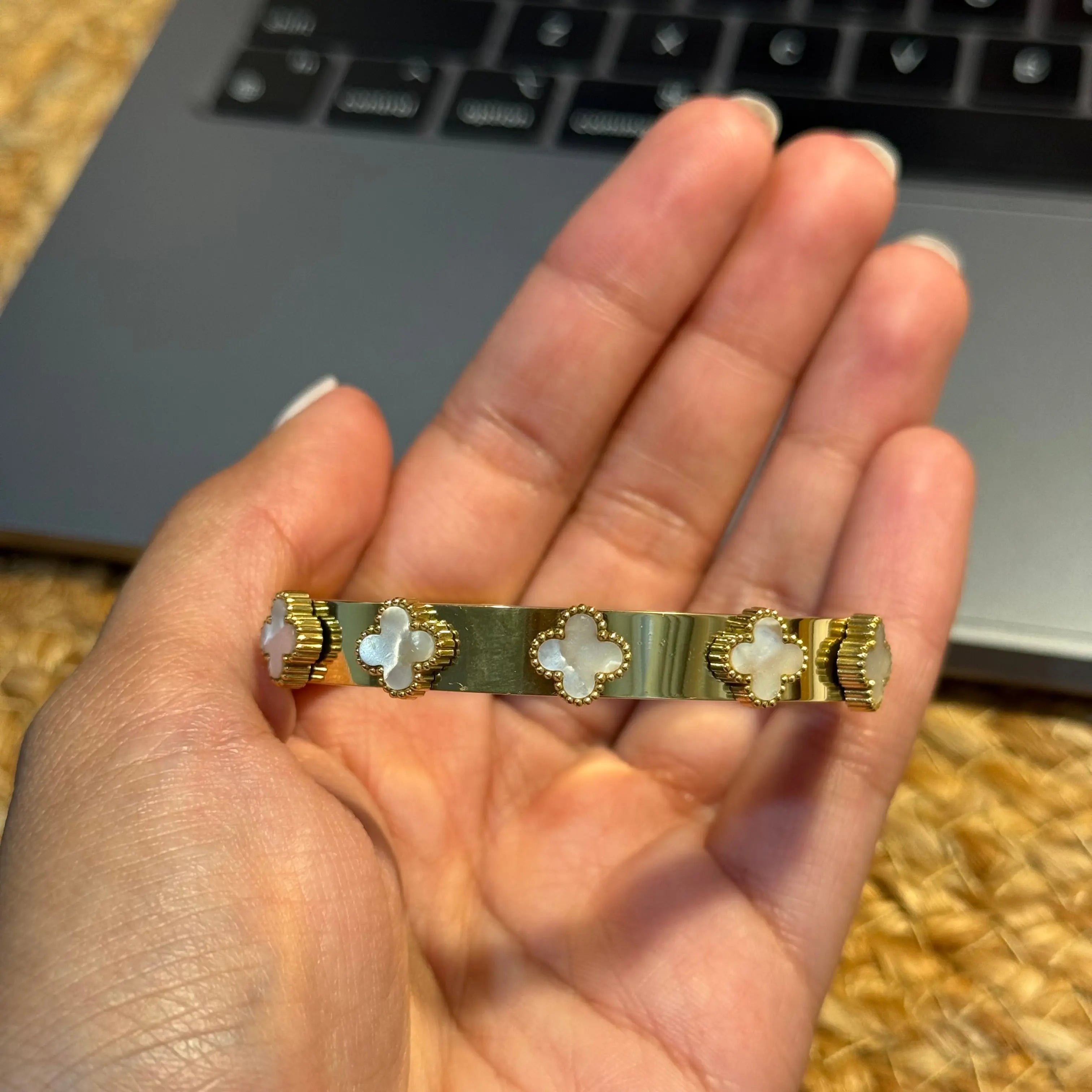 White Clover Bangle (Thin Wrist) HOUSE OF LAILA