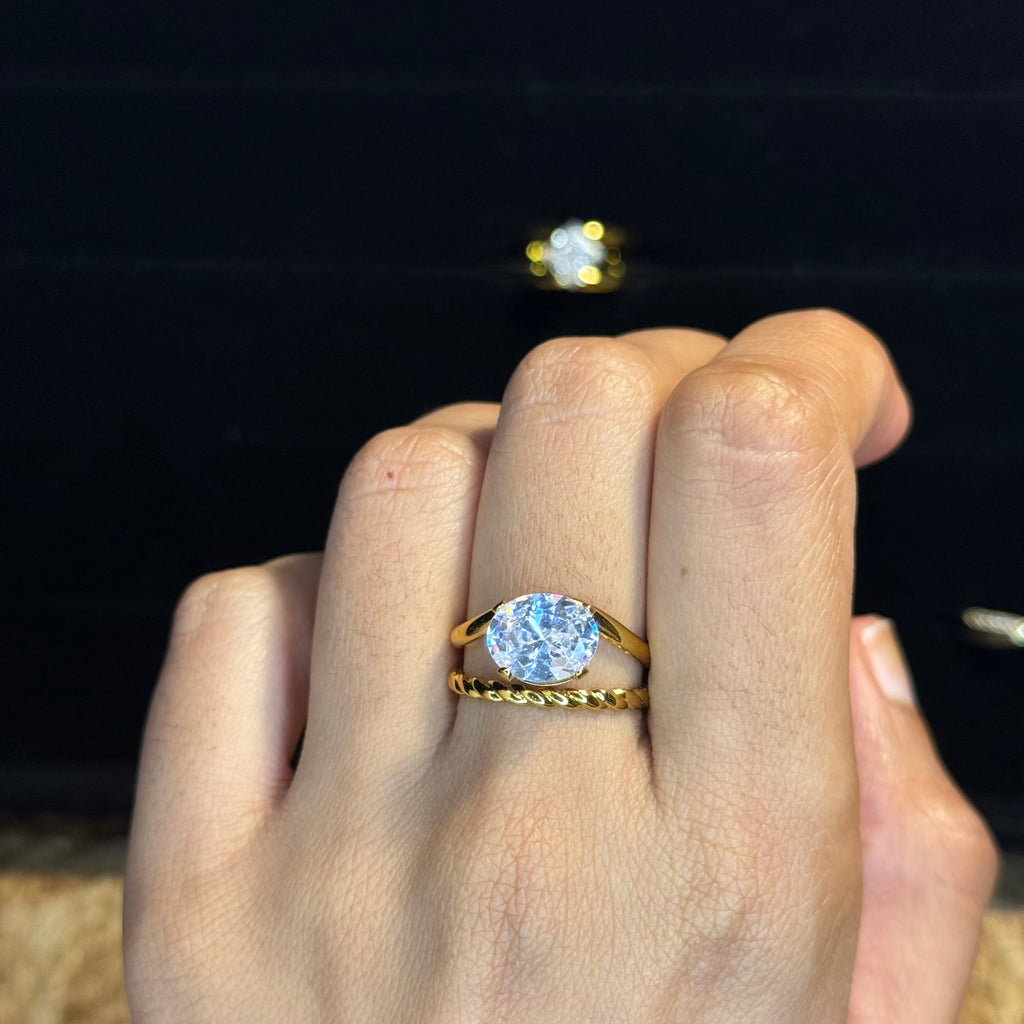 Oval Solitaire Ring HOUSE OF LAILA