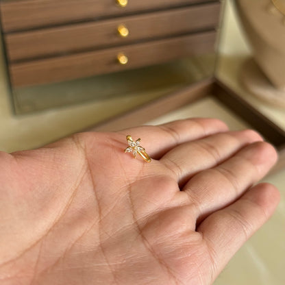 Blossom Radiant Clip-On Nose Pin