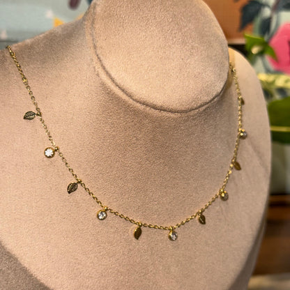 Ivy Shimmer Necklace