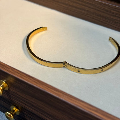 Quartet Floral Bangle (Thin Wrist)