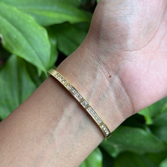 Symphony Rectangle Line Bangle (Thin Wrist)