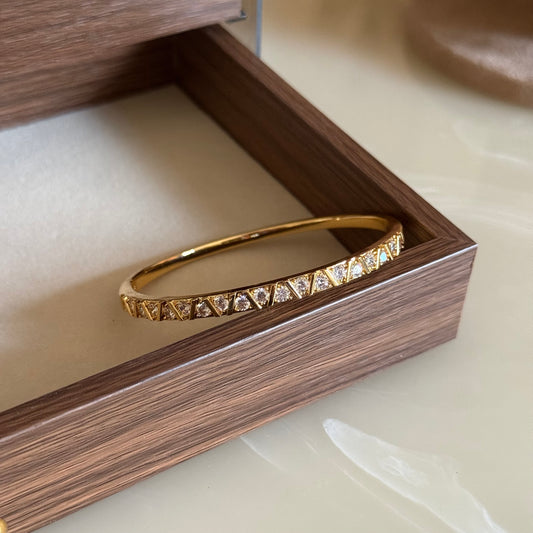 Aura Spark Bangle