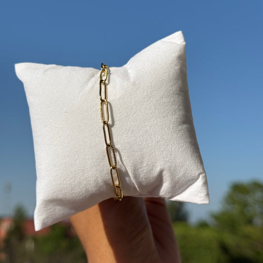 Linear Link Minimal Chain Bracelet