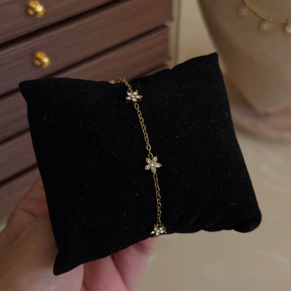 Gardenia Crystal Chain Bracelet