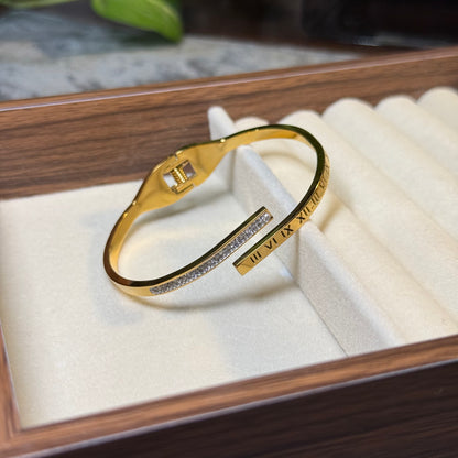 Time & Sparkle Spring Cuff (Thin Wrist)