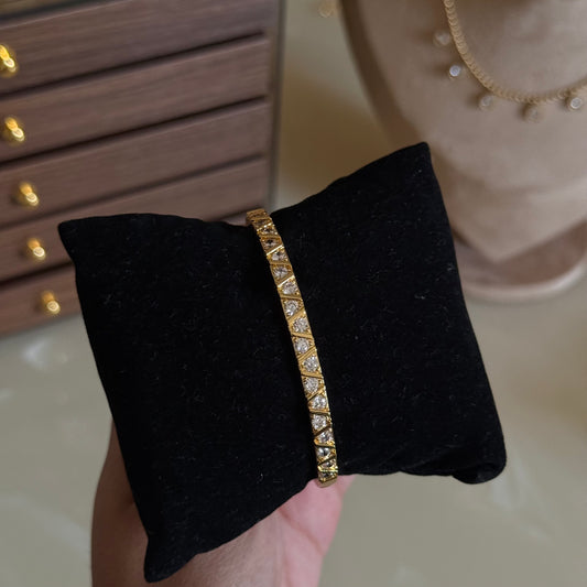 Aura Spark Bangle