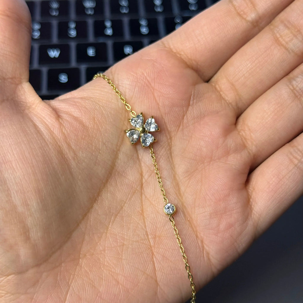 Nora Clover Chain Bracelet HOUSE OF LAILA