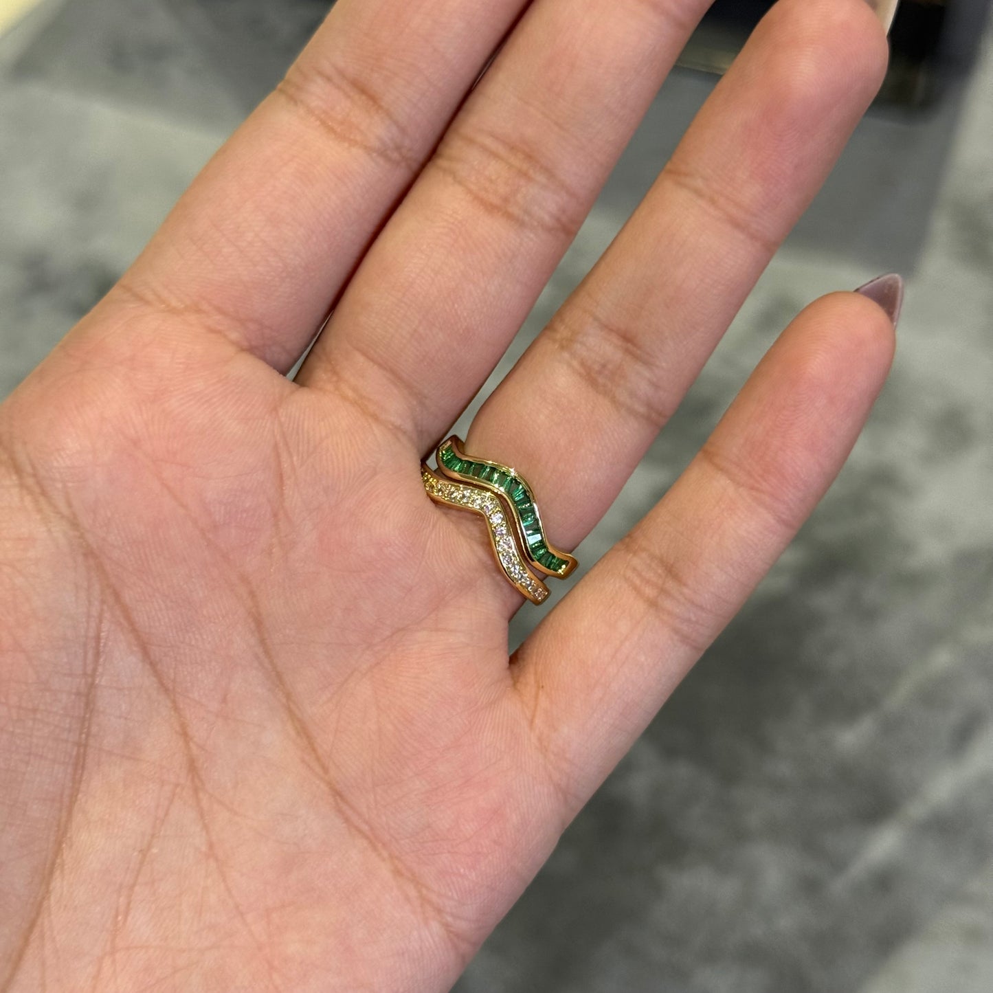 Emerald Ripple Wave Ring