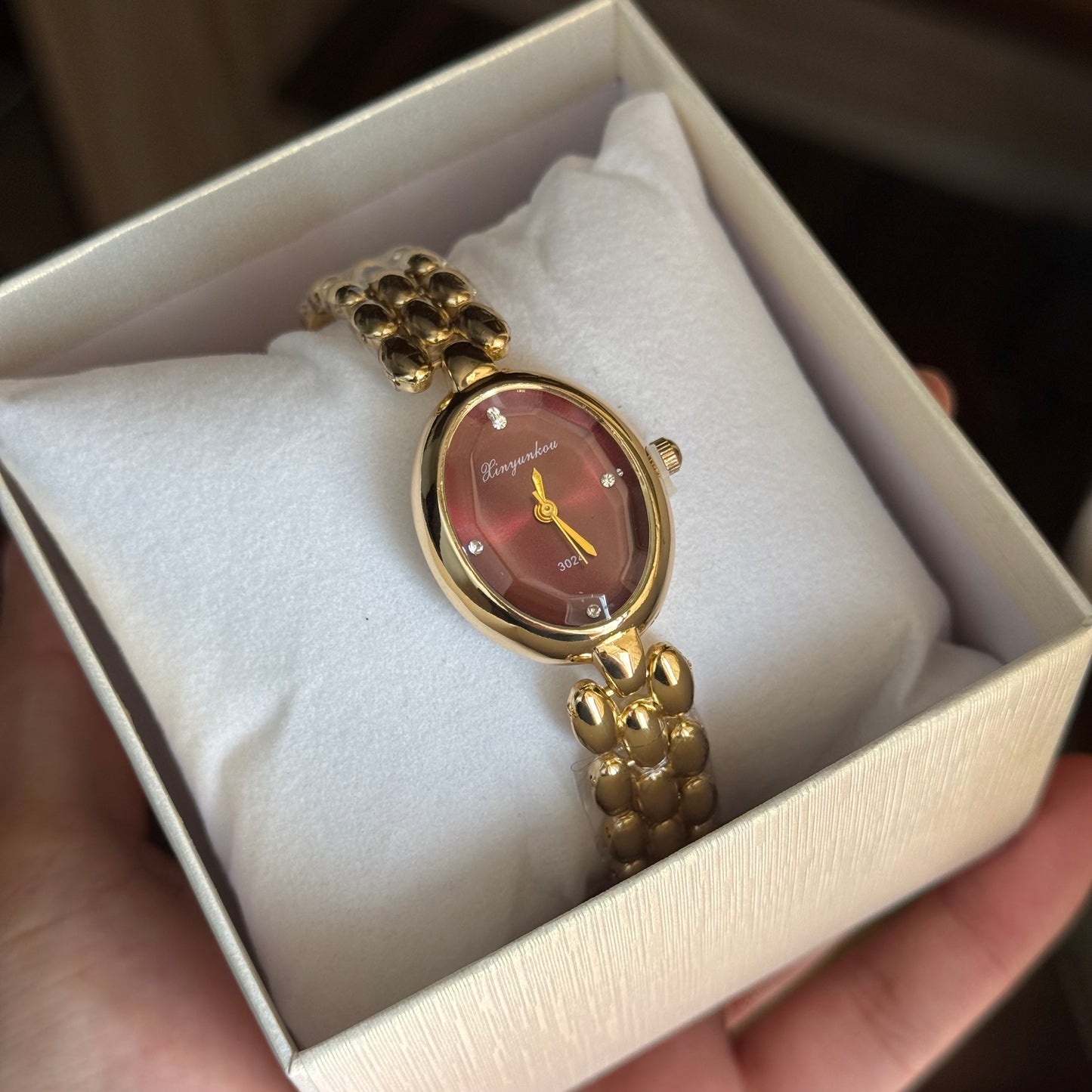 Scarlet Carat Watch (Random Color Box Included)
