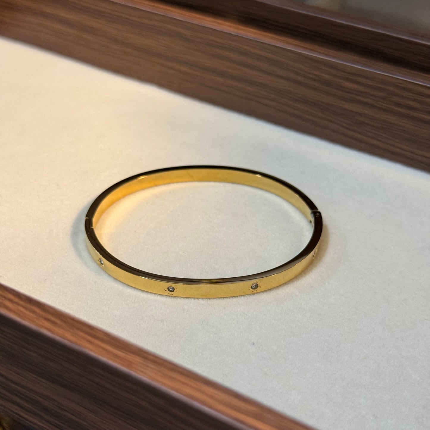 Quartet Floral Bangle (Thin Wrist)
