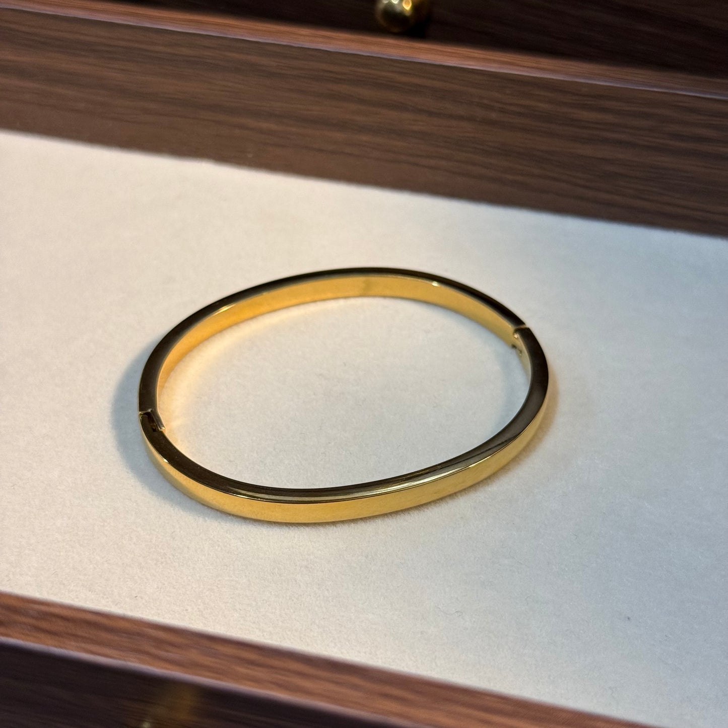 Minimalist Daily Bangle (Thin Wrist)