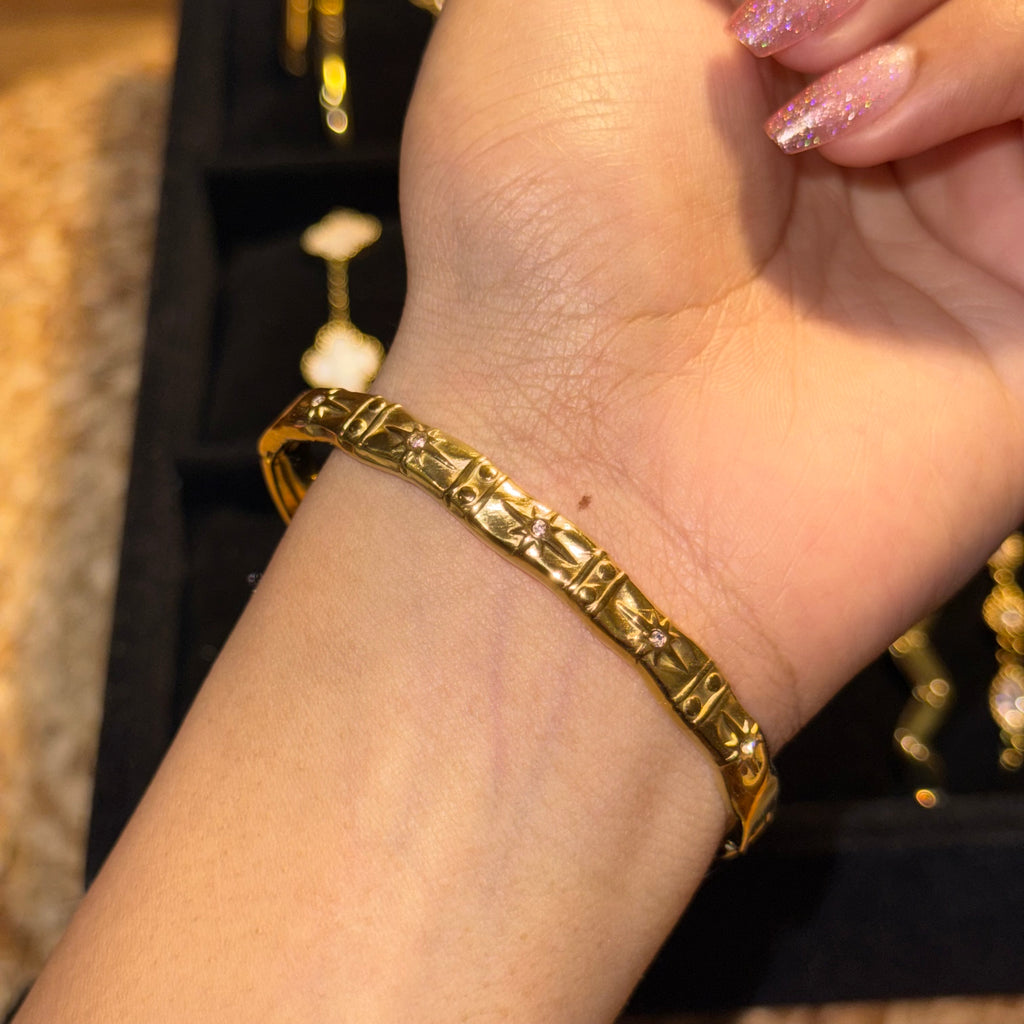 Sirius Studded Bangle
