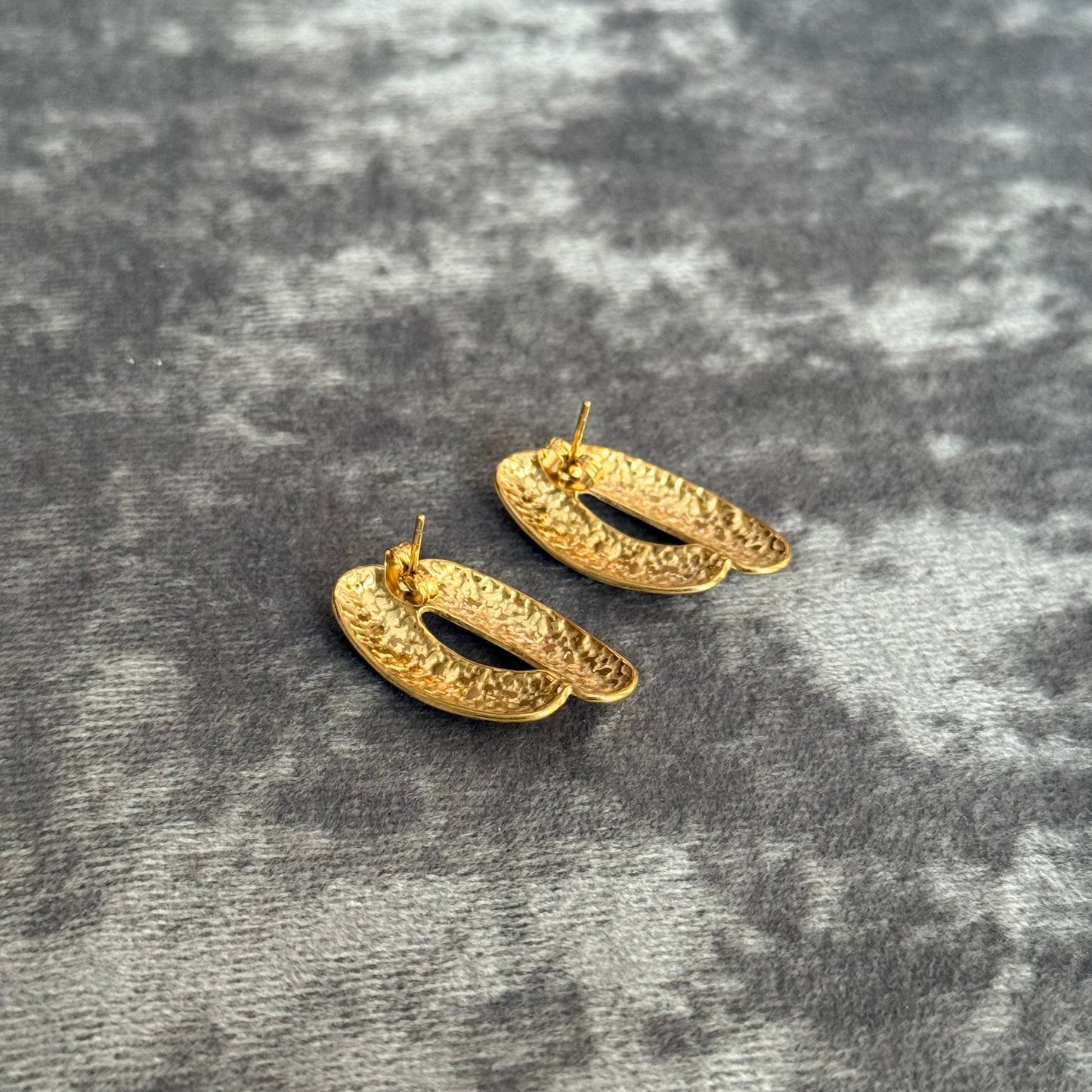 Twin Echo Studs