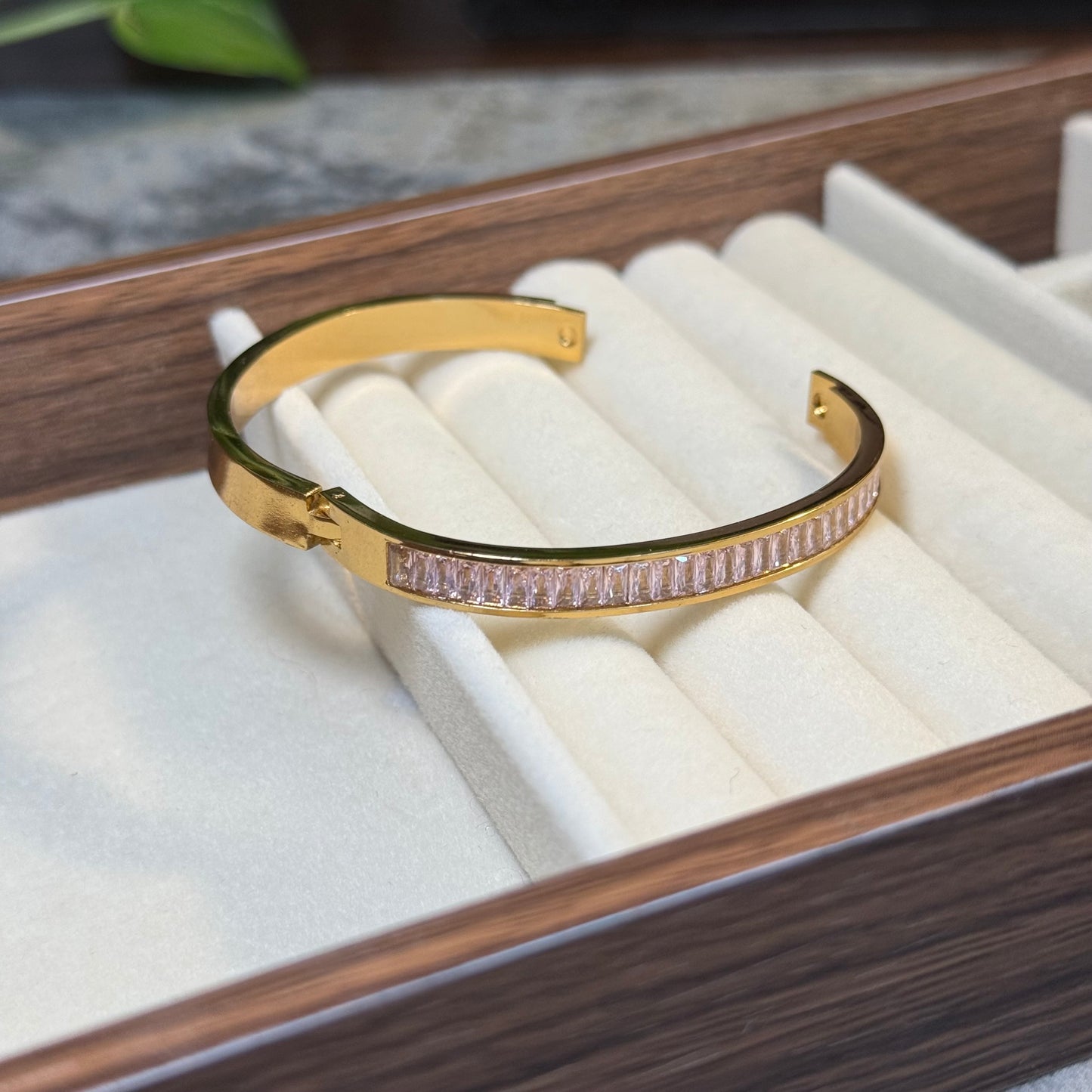 Blush Pink Line Bangle (Thin Wrist)