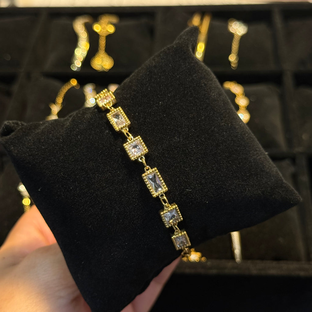 Selena Chain Bracelet HOUSE OF LAILA