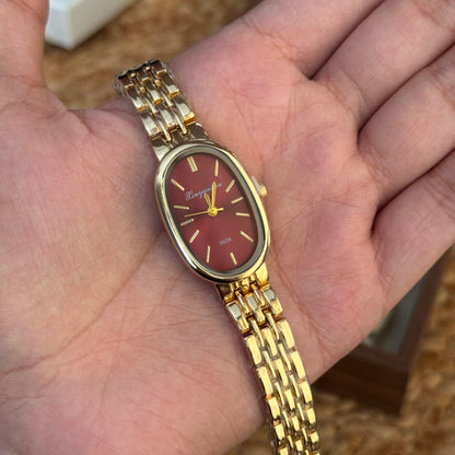 Crimson Minimalist Watch (Random Color Box Included)