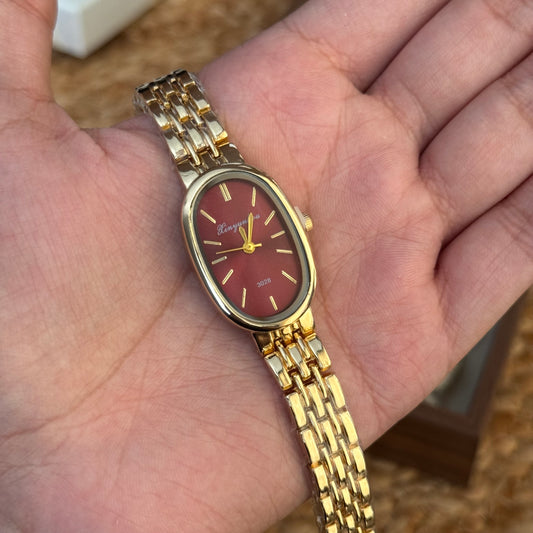Crimson Minimalist Watch (Random Color Box Included)