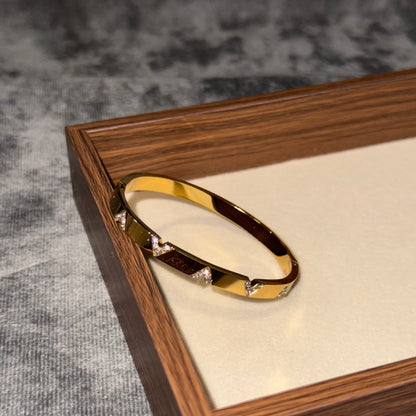 Vanessa Studded Bangle (Thin Wrist)