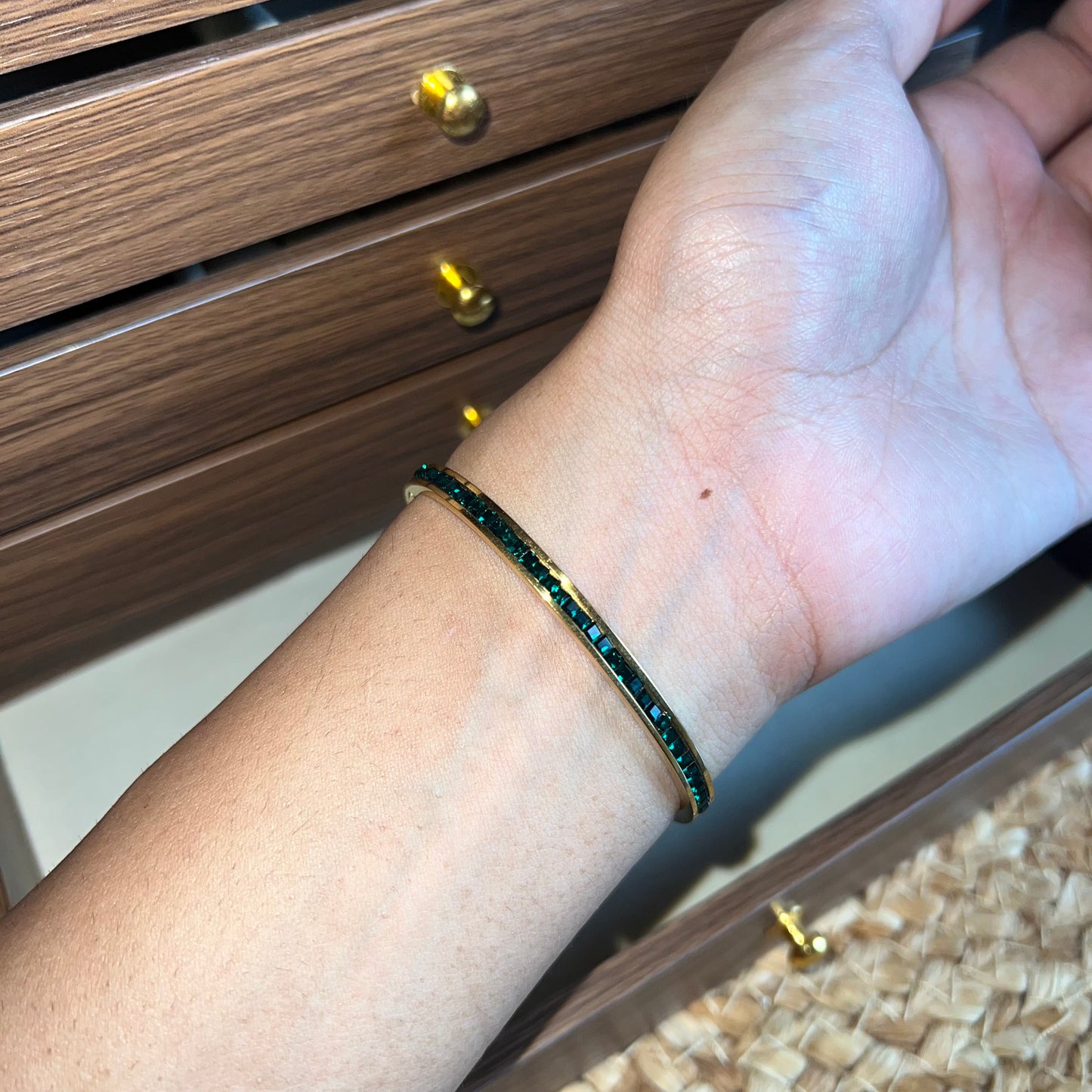 Emerald Line Bangle (Thin Wrist)