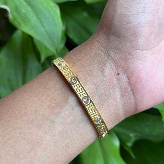 Hexa Sparkle Bangle (Thin Wrist)