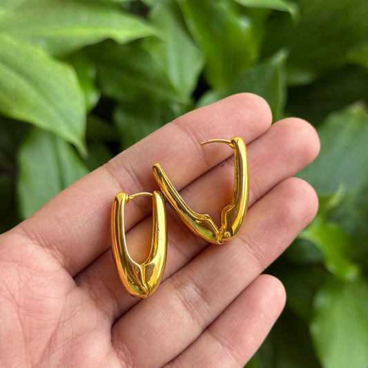 Victoria Long Hoops