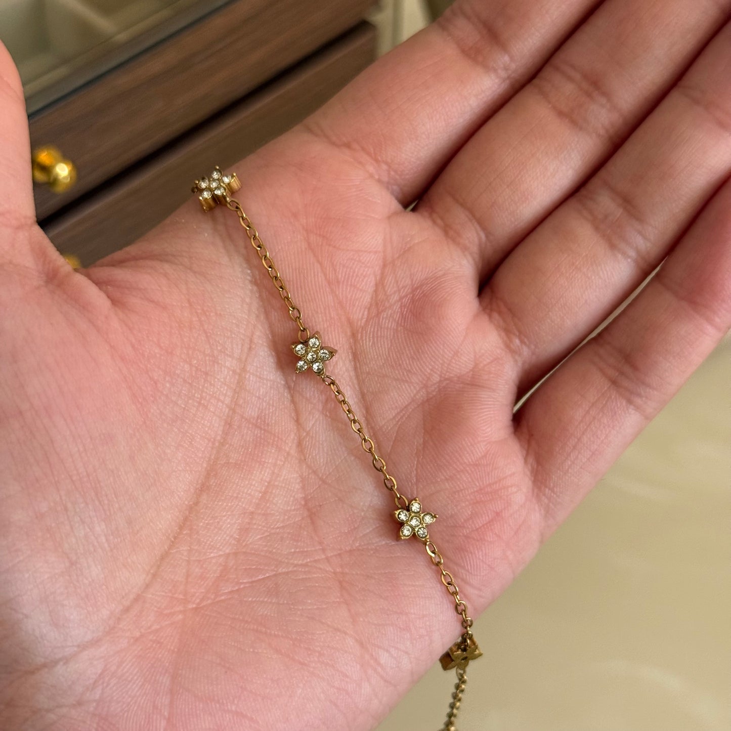 Gardenia Crystal Chain Bracelet