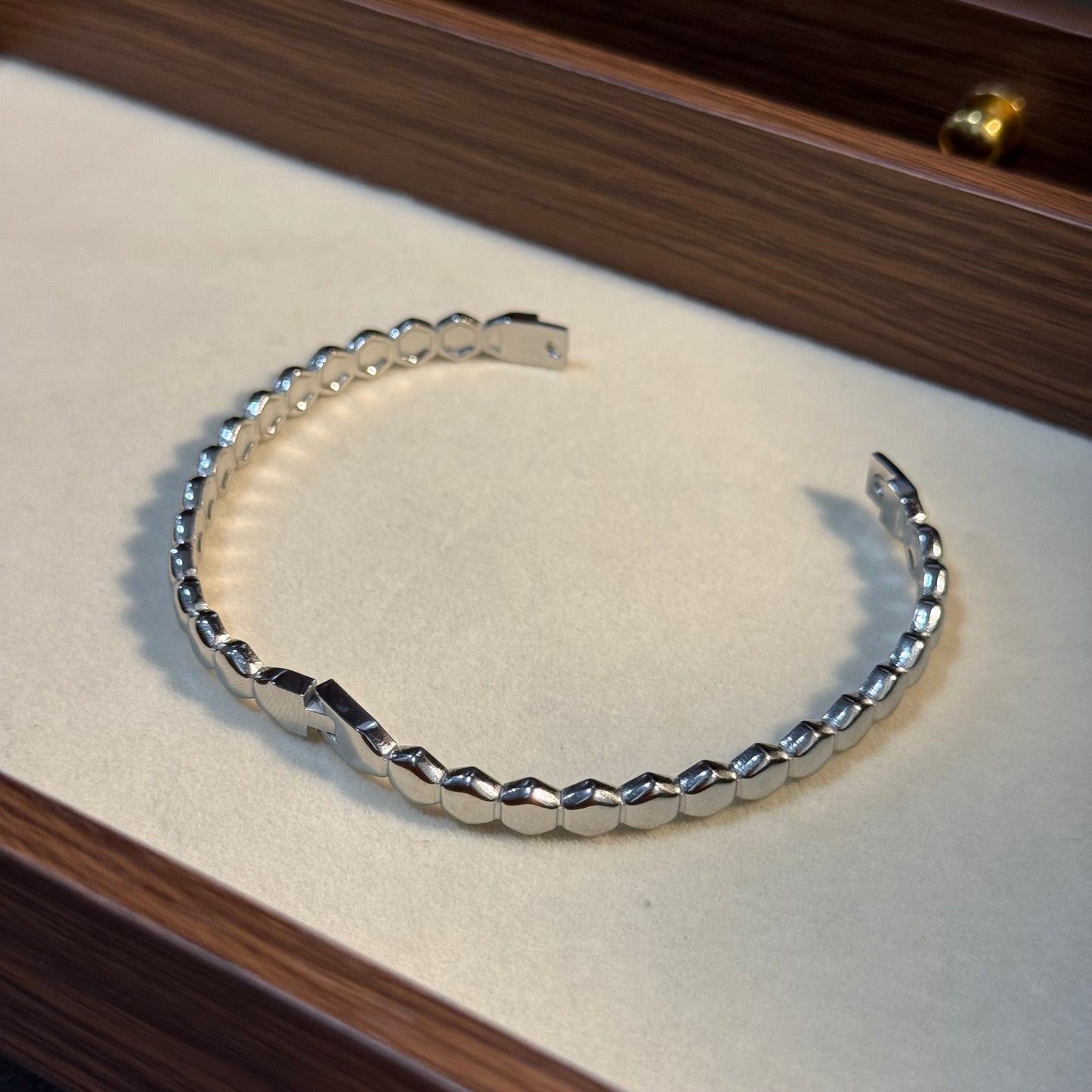 Hive Silver Bangle