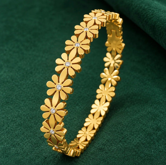 Georgia Flower Studded Bangle (Thin Wrist)
