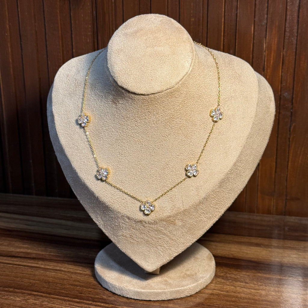 Penelope Studded Clover Necklace HOUSE OF LAILA