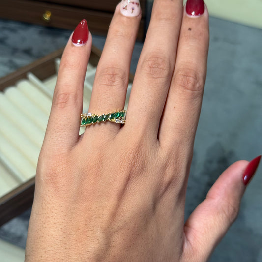 Emerald Twine Ring
