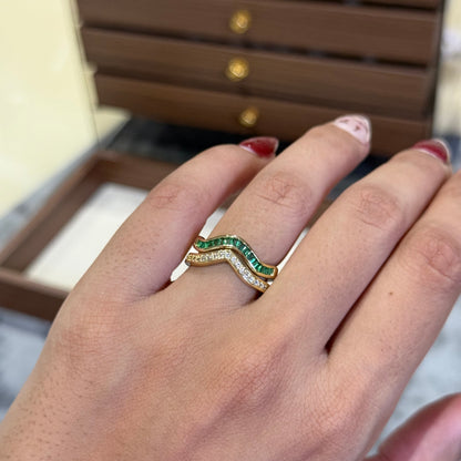Emerald Ripple Wave Ring