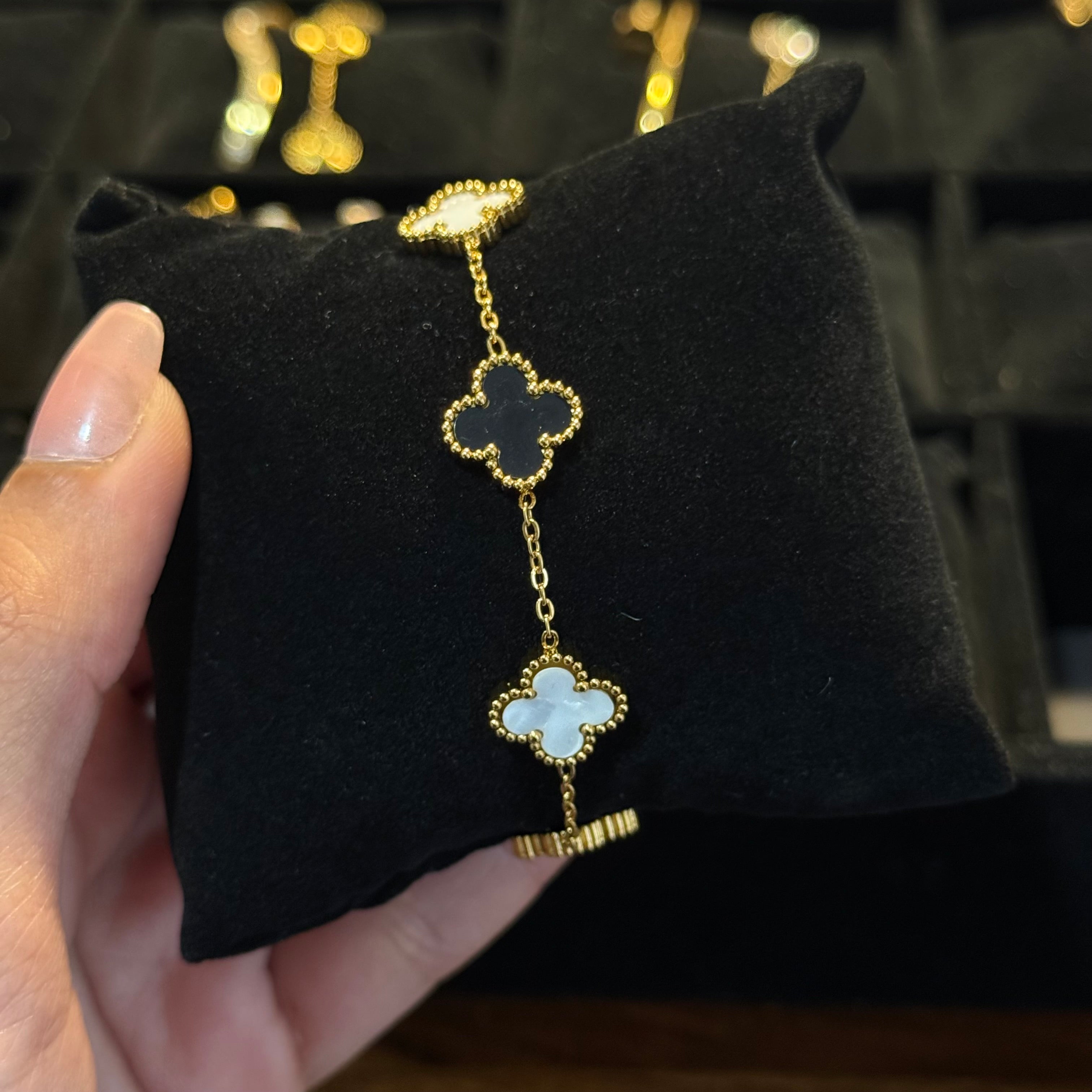 Black and White Clover Chain Bracelet HOUSE OF LAILA