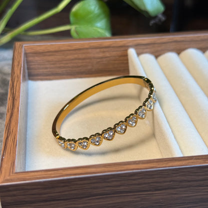 Lyanna Sweetheart Bangle (Thin Wrist)