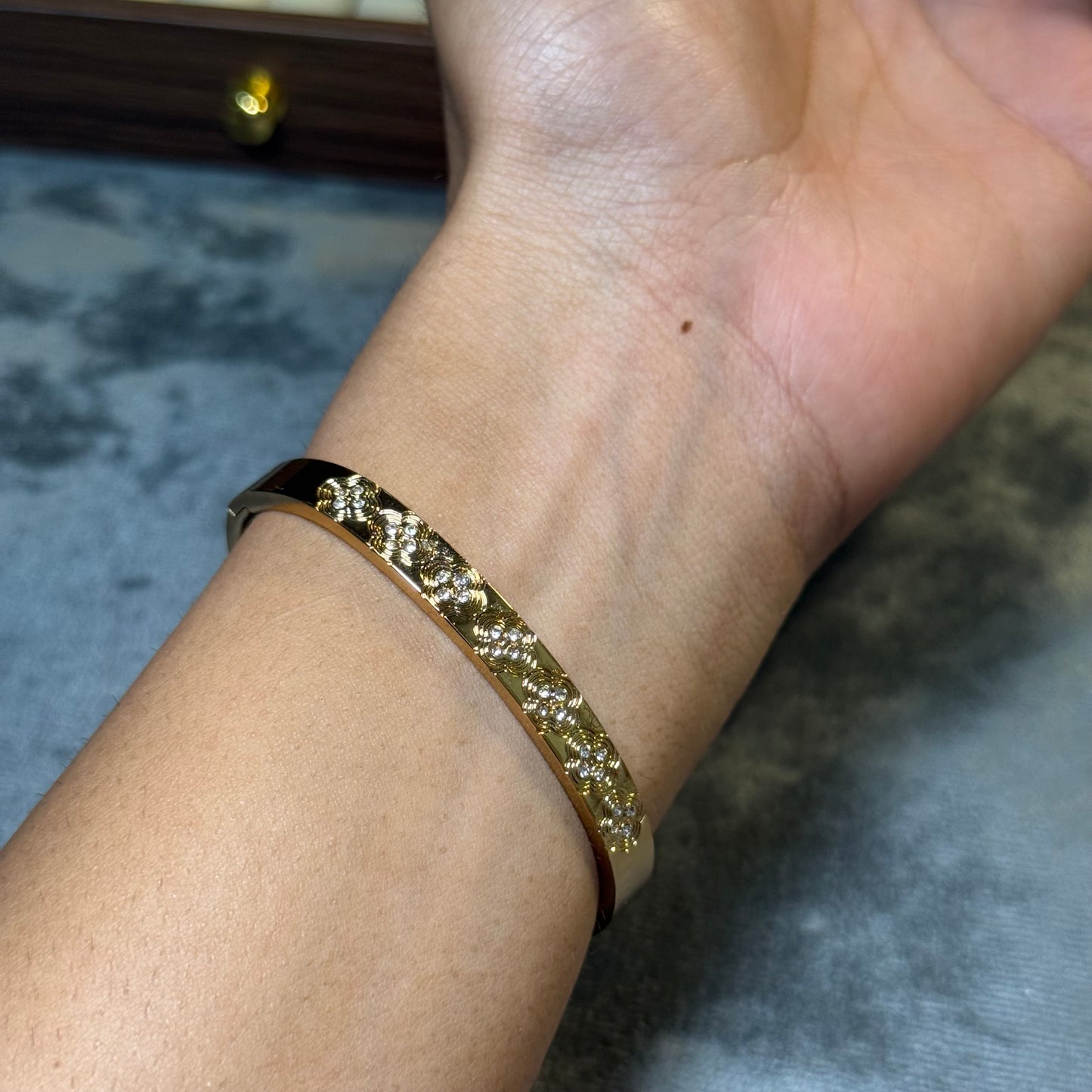 Flora Inset Bangle (Thin Wrist)