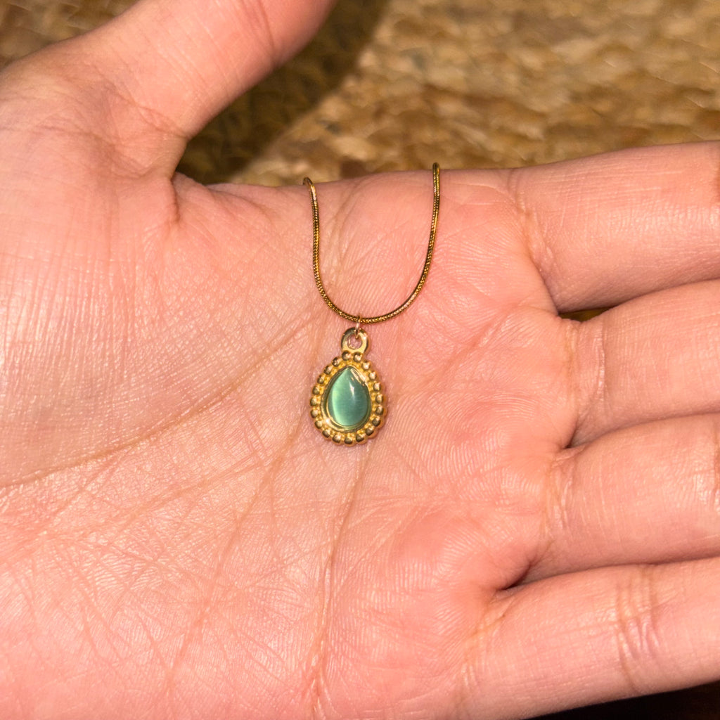 Vixen Green Pendant Necklace